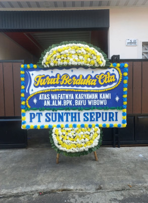 Papan Bunga Duka di Karang Suraga